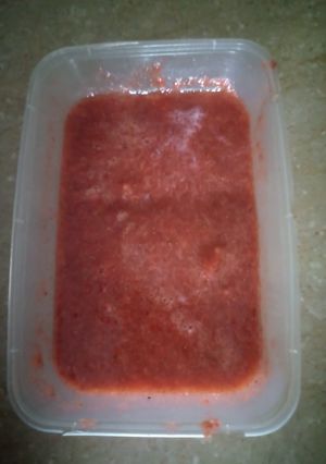 A picture of Strawberry paste.