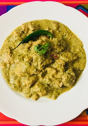 A picture of Mango cream chicken.