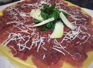 Una foto de Carpaccio de Carne #lacocinadegiri