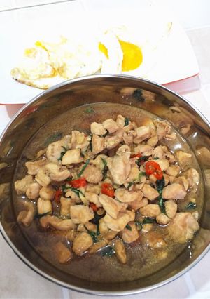 Foto resep Thai chicken basil
