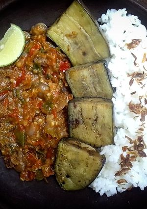 Foto resep Terong Penyet dan Sambal Bawang Rebon