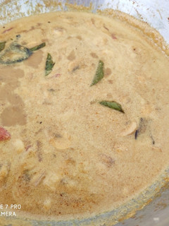 காளான் குருமா (Kaalan kuruma recipe in tamil) செய்முறை முக்கிய புகைப்படம்