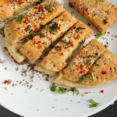 A picture of Garlic bread.