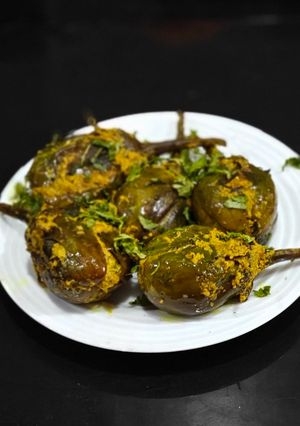A picture of Maharashtrian Traditional Khare Vange.