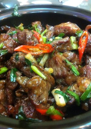 Hình của món Thịt Ba Chỉ rang cháy cạnh.