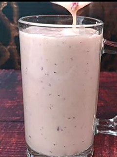 A picture of Banana milkshake.