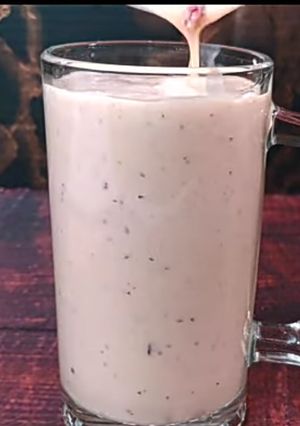 A picture of Banana milkshake.