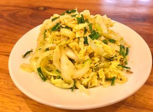 Hình của món Bắp cải xào trứng.