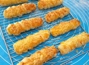 Foto resep Cheese Roll Puff Pastry