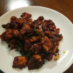 A picture of Chicken 65.