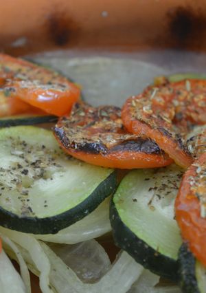 Foto principal de Tomate, calabacín y cebolla al provenzal