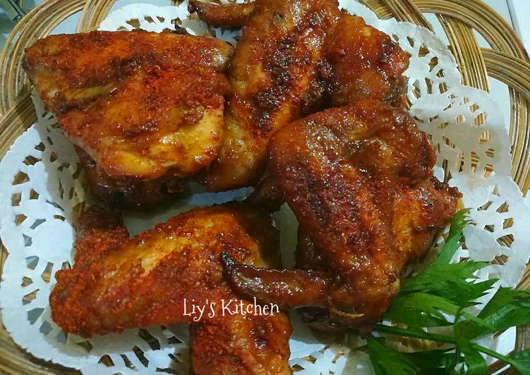 6 Resep: Baked spicy chicken wings Anti Ribet!