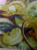 Salteado de verduras con camarones en salsa de ostras