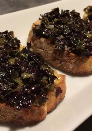 Une photo de Tartare d'algues