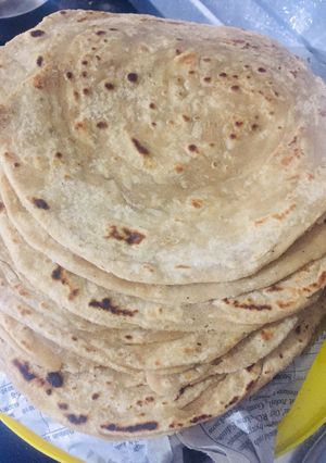 A picture of Lachcha paratha.