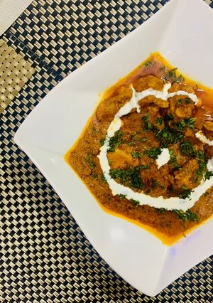 A picture of Butter Chicken.