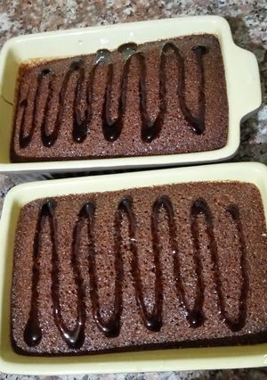 Une photo de Besboussa au cacao et sauce caramel