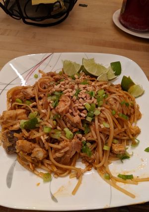 A picture of Beau's mahi mahi pad Thai.
