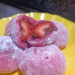 รูปของ Mochi coklat strowbery 🍫🍓(takaran sendok)
