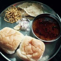 A picture of Misal Pav.