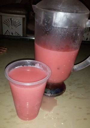 A picture of Green gauva and ginger juice.