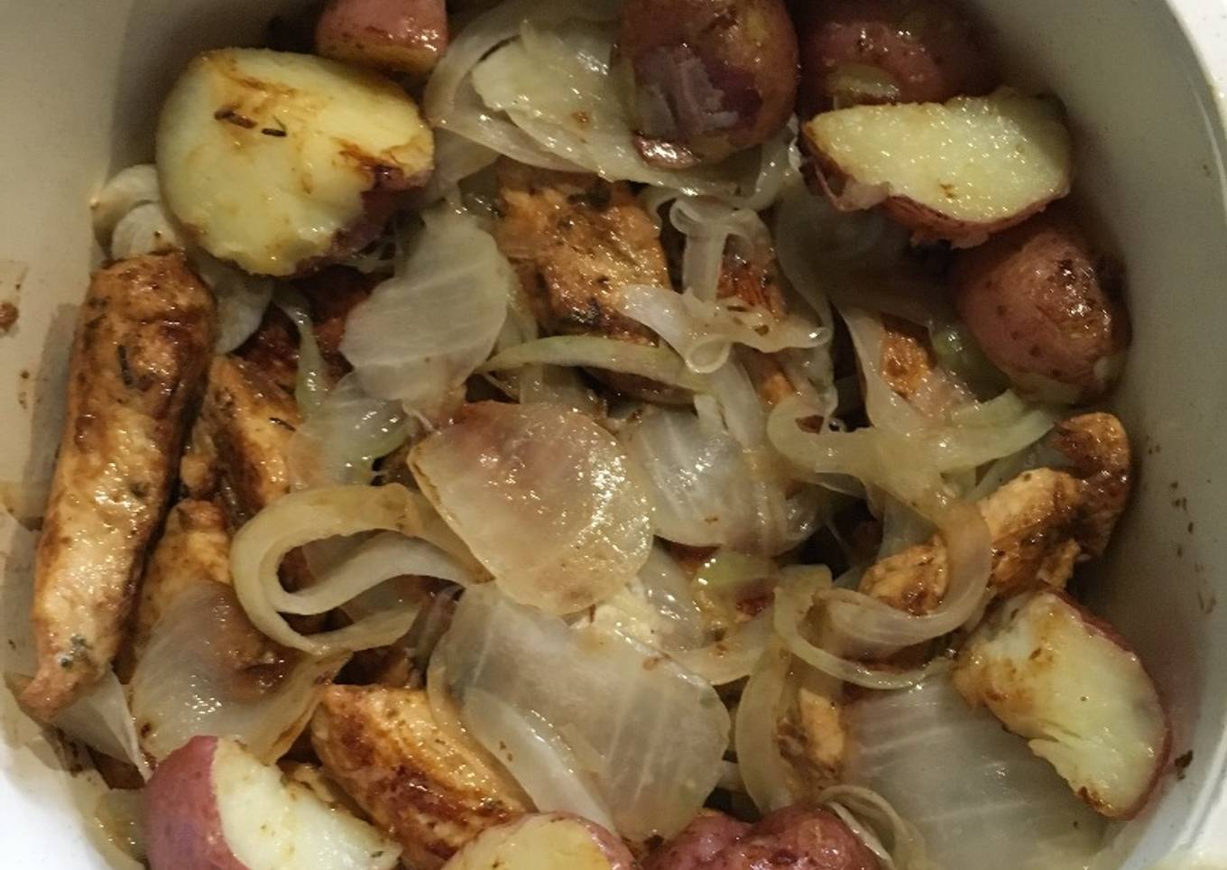 Fileticos de Pollo Encebollados