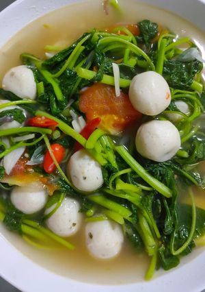 Foto resep Tumis Bayam Bakso Ikan