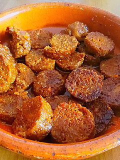 Una foto de Chorizos Veganos al vino