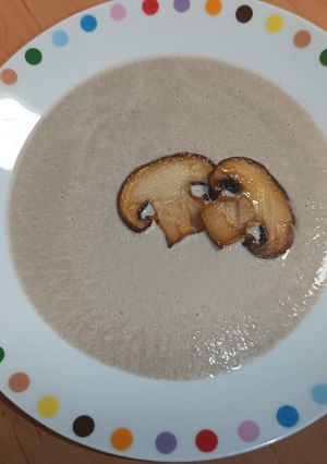 Gombakrémleves recept fotója