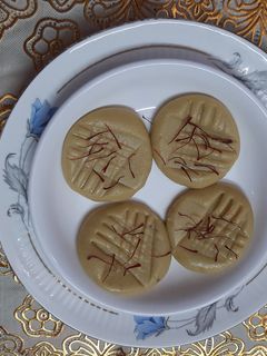 কেশর  প্যাঁড়া (kesar pyara recipe in Bengali) রেসিপির প্রধান ছবি