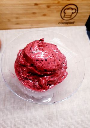 Erdei gyümölcsfagyi recept fotója