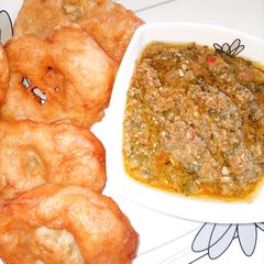 Funkaso with taushe soup A picture of Funkaso with taushe soup.