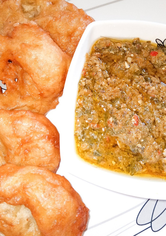 A picture of Funkaso with taushe soup.
