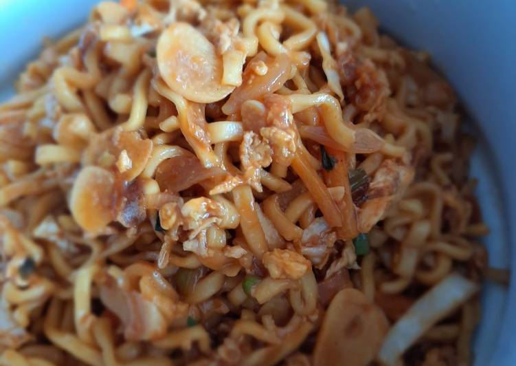 Mie goreng Telor plus sayuran