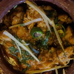 A picture of Chicken white handi/ karhai.