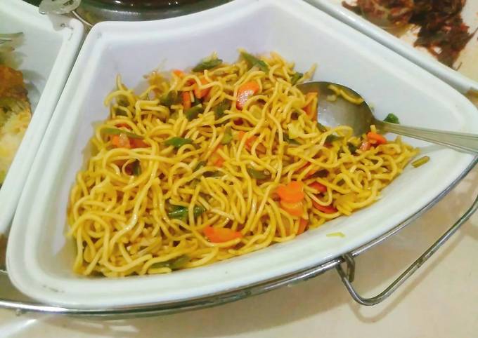 Mie goreng untuk lauk