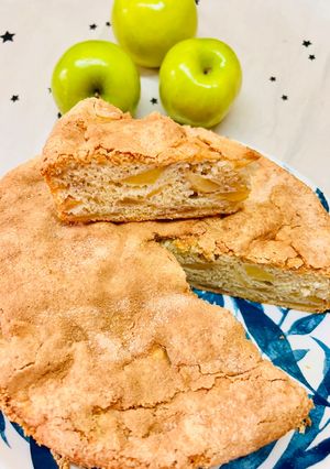 Una foto de Torta rusa de Manzana 🍎🍏 (Sharlotka)