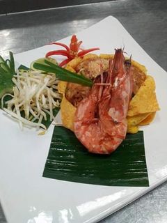 A picture of Pad Thai with Shrimp.