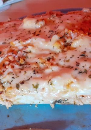 Una foto de Pizza de pollo, exquisita!!!