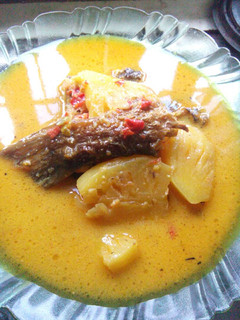 Foto resep Gulai Ikan Salai Nenas