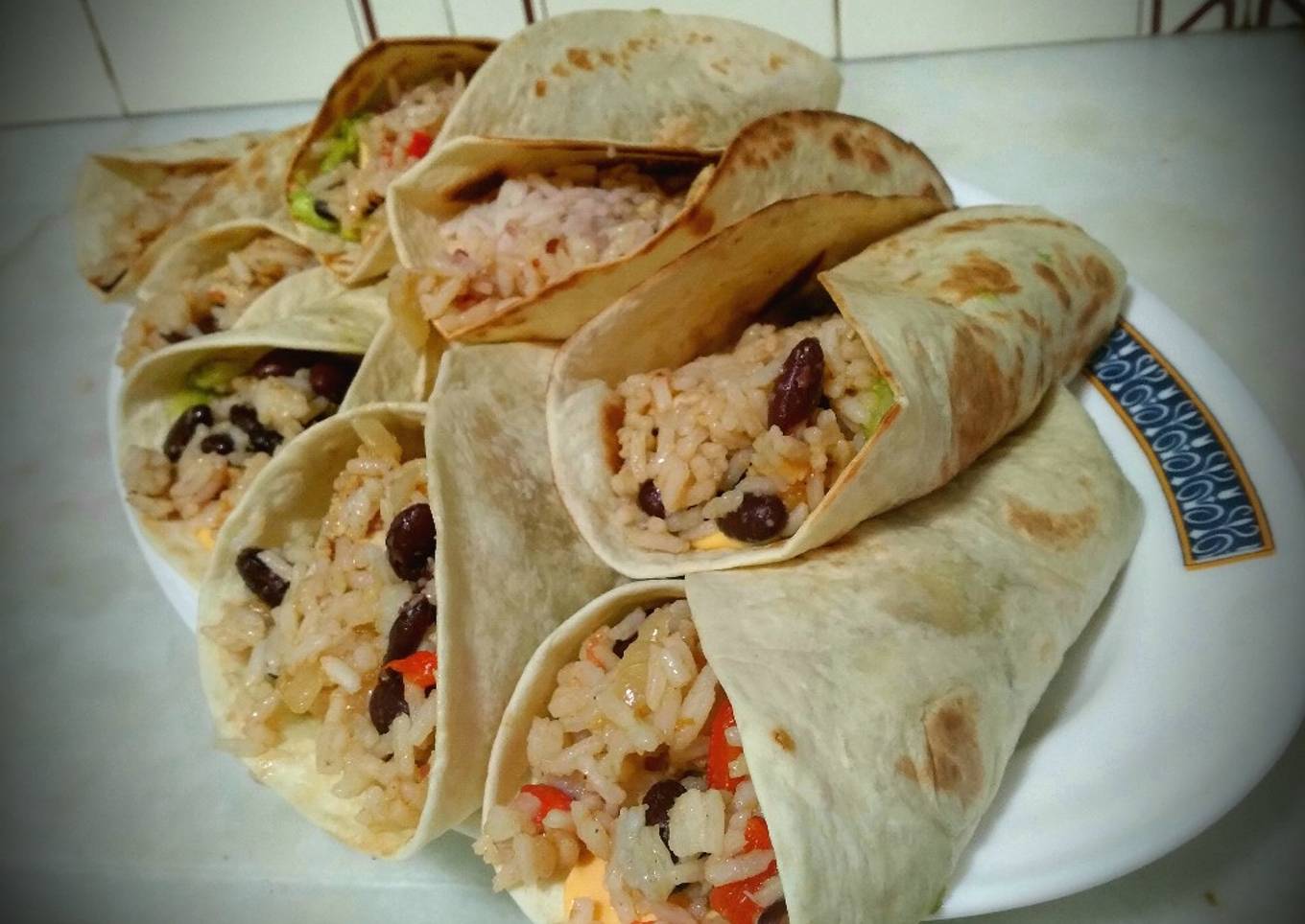 Burritos de pollo con guacamole