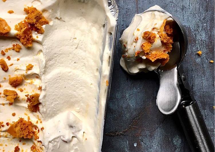 No Churn Honey Ice Cream With Honeycomb Crunch Recipe By In Cucina Con Sofia Cookpad