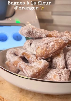Une photo de Bugnes à la fleur d’oranger By Thermomix aussi sans