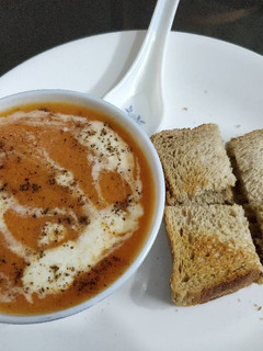 A picture of Carrot tomato Creamy Soup.