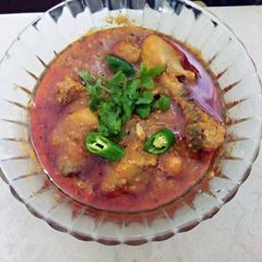 A picture of Chicken tomato salan.