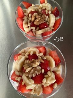 Una foto de Vasitos de yogurt con fruta