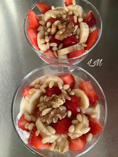 Una foto de Vasitos de yogurt con fruta