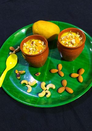 A picture of Mango Matka Kulfi.