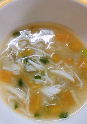Hình của món Ghẹ nấu bí đỏ cho bé ăn dặm.