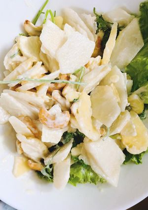 Hình của món Salad lê hạt điều.